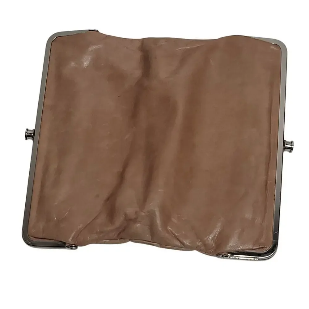 HOBO Lauren Clutch-Wallet - Picture 5 of 9